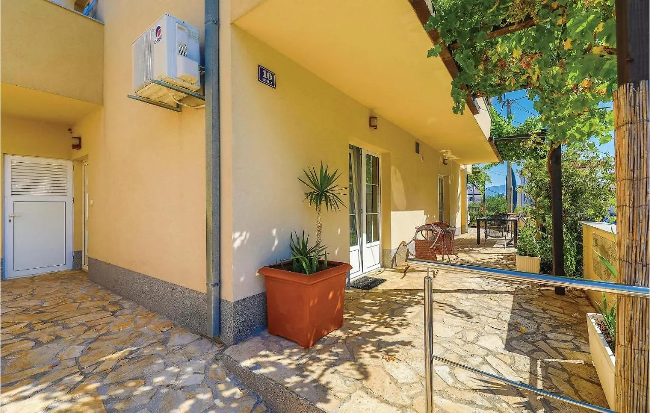 Holiday home Pet Friendly Home In Slatine With Wifi Croatia
